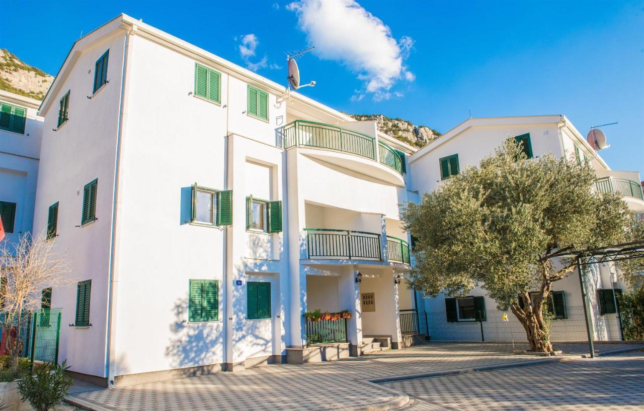 Apartments Denis Клек Екстер'єр фото