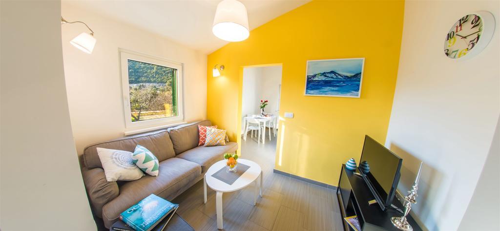 Apartments Denis Клек Екстер'єр фото